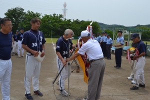男子１部優勝　よしクラブ