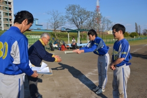 男子３部優勝（府中ミリオンズ）