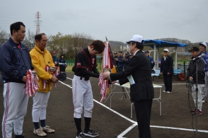 準優勝カップ返還