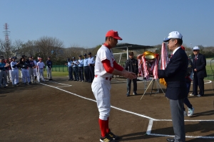 男子第2部優勝杯返還
