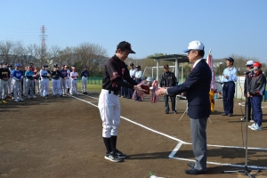 男子第2部準優勝杯返還